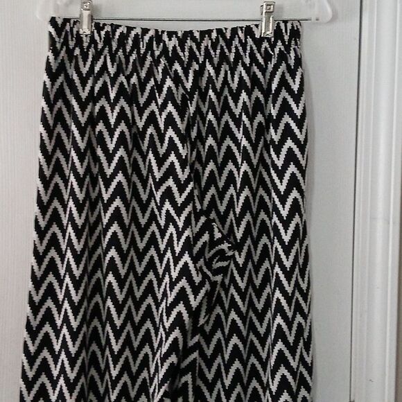 All Dazzled Up black white chevron lounge wide leg elastic waist  pants Sz 1X - Picture 6 of 7